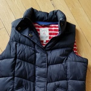 Womens jacket with detachable hood